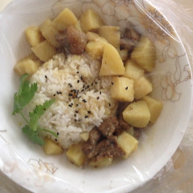 咖喱土豆饭