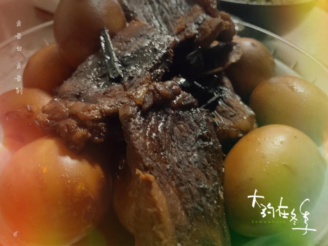 排骨卤鸡蛋