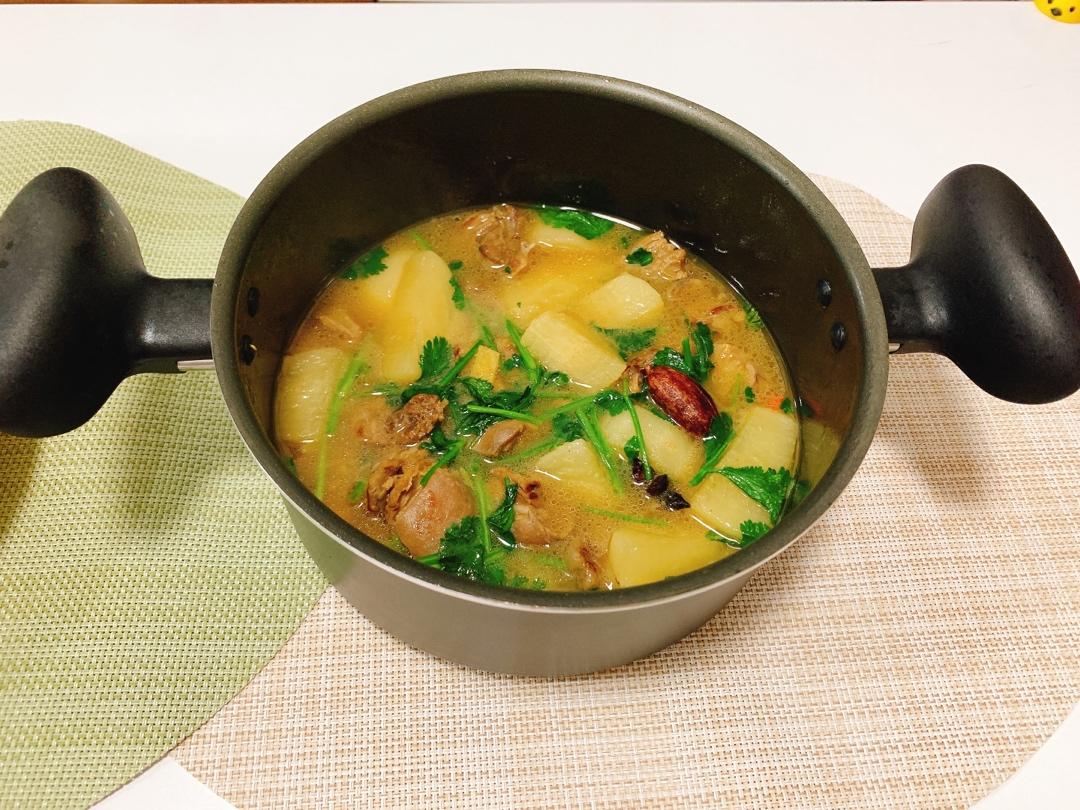 羊肉炖白萝卜