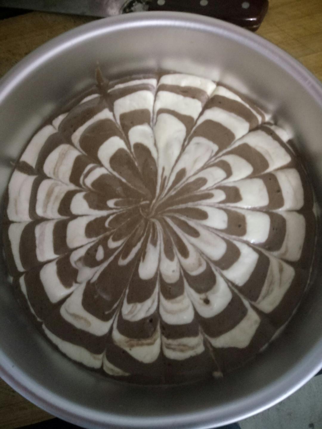 双色拉花戚风蛋糕