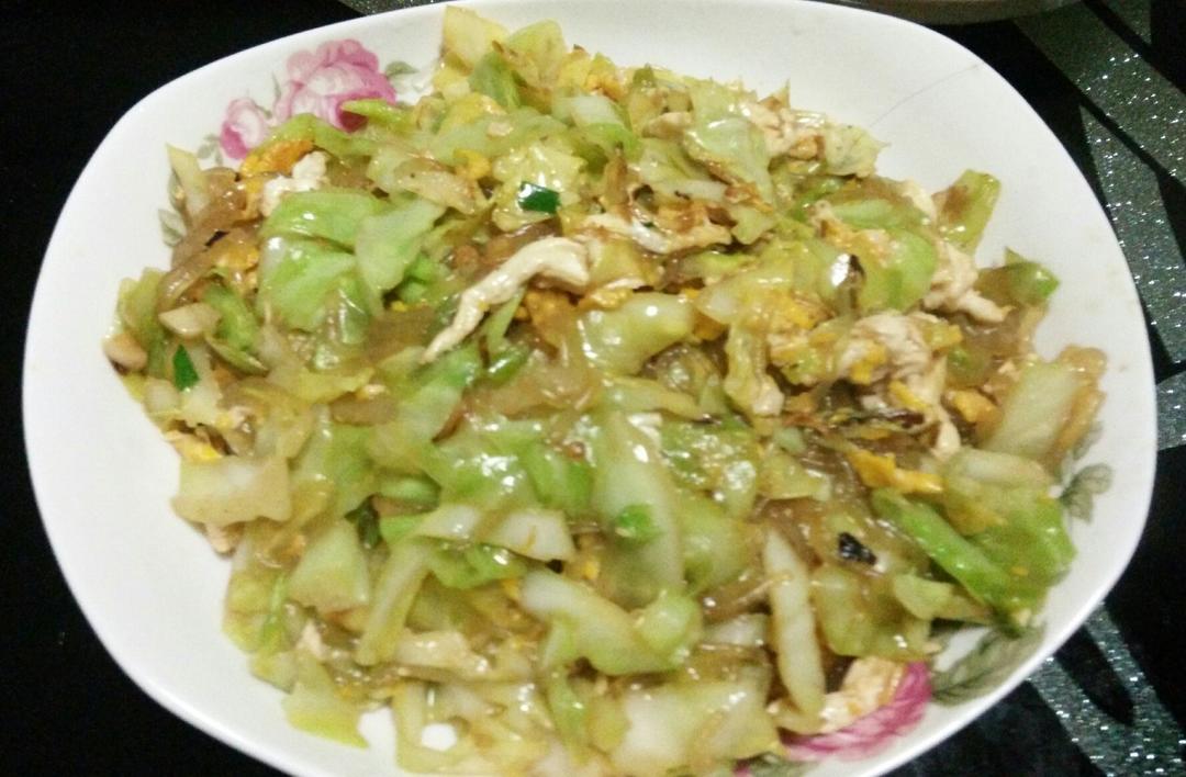 包菜粉丝炒鸡蛋