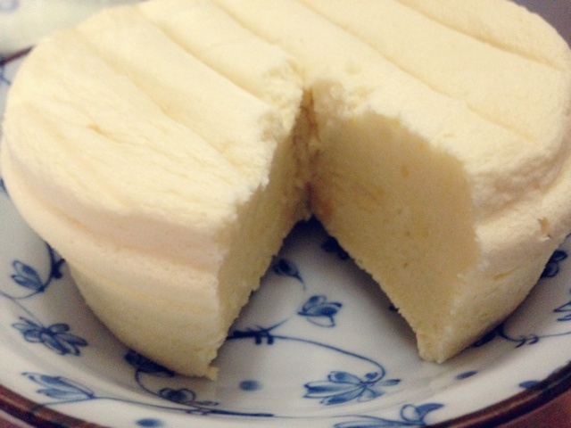 蒸蛋糕。。。清蒸戚风蛋糕---健康营养蒸出来（2蛋6寸）