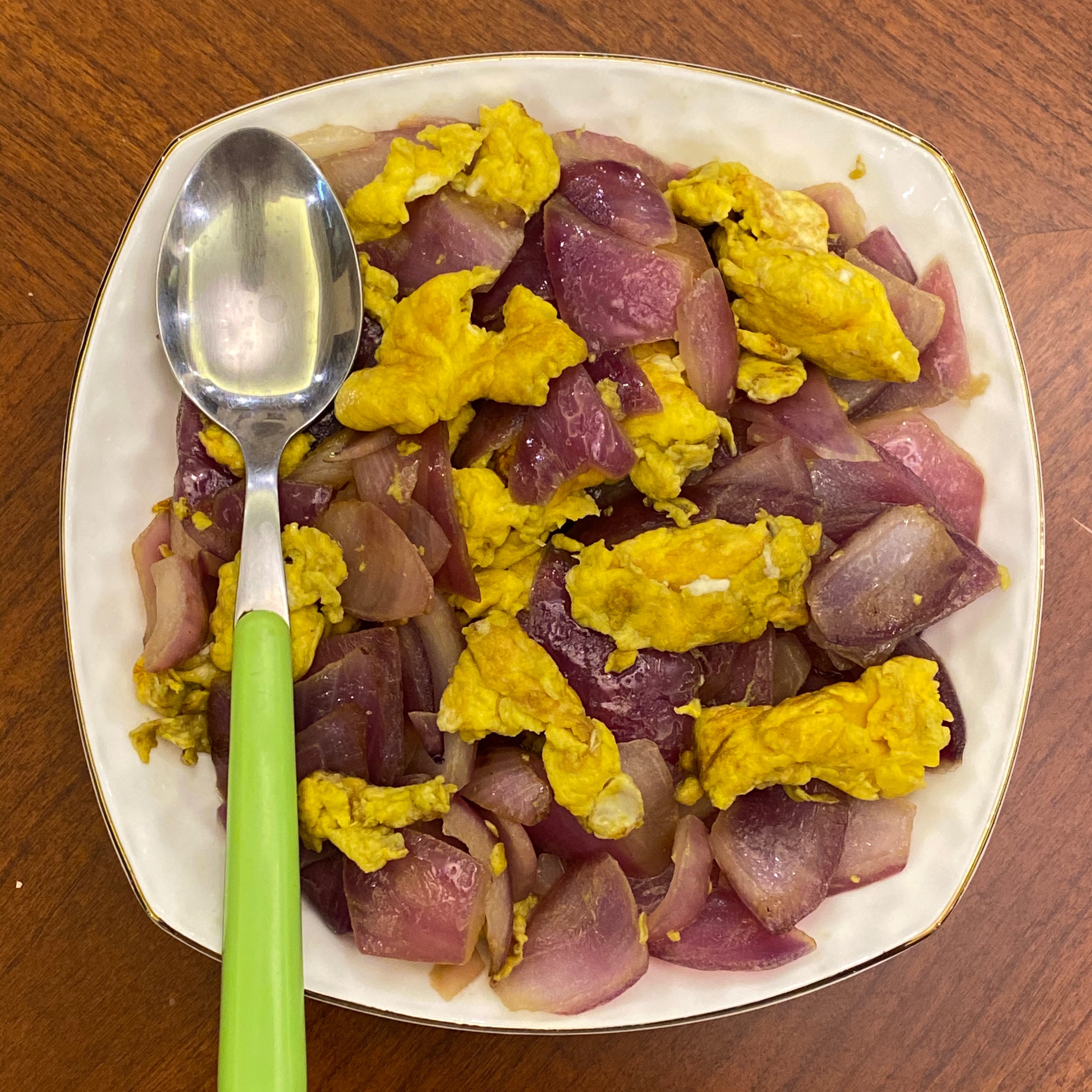 富含微量元素的紫皮洋葱炒土鸡🐔蛋🥚的做法 步骤4