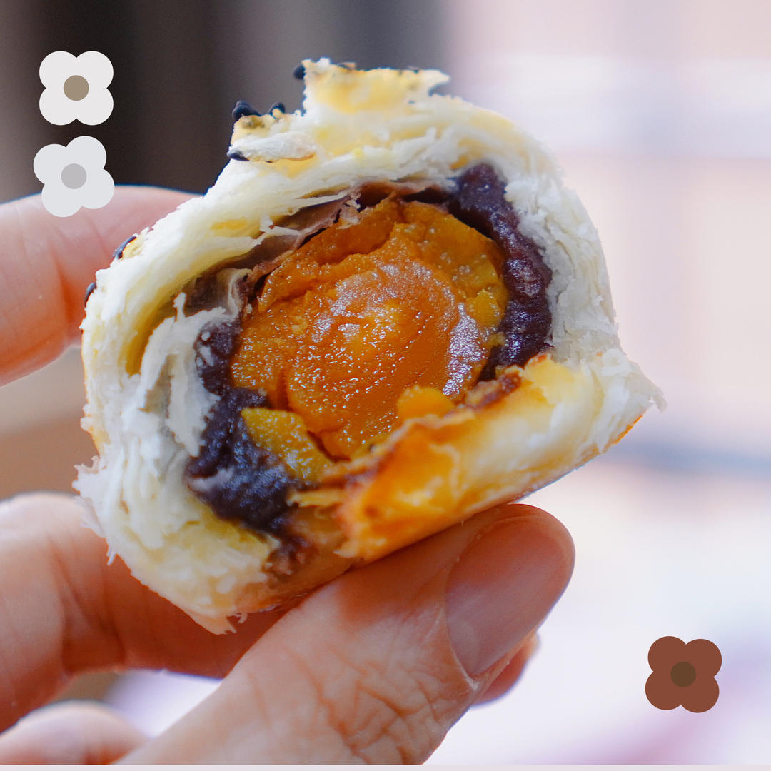 超简单 免揉 酥掉渣的蛋黄酥(超详细附全程视频)不破酥『万能酥皮』