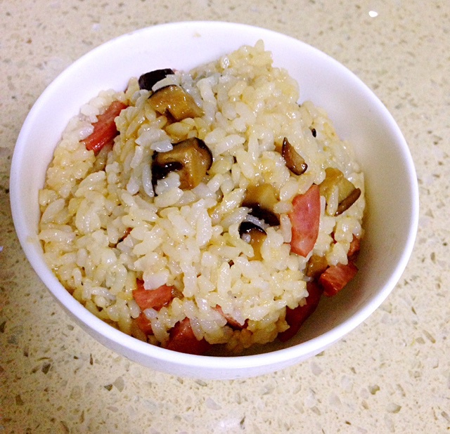 电饭锅版香菇腊肠饭
