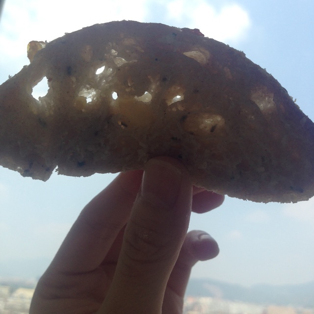 天然酵种黑麦马铃薯香包（洞洞发财包）