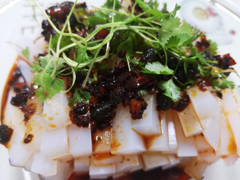 老干妈拌凉粉（简单）