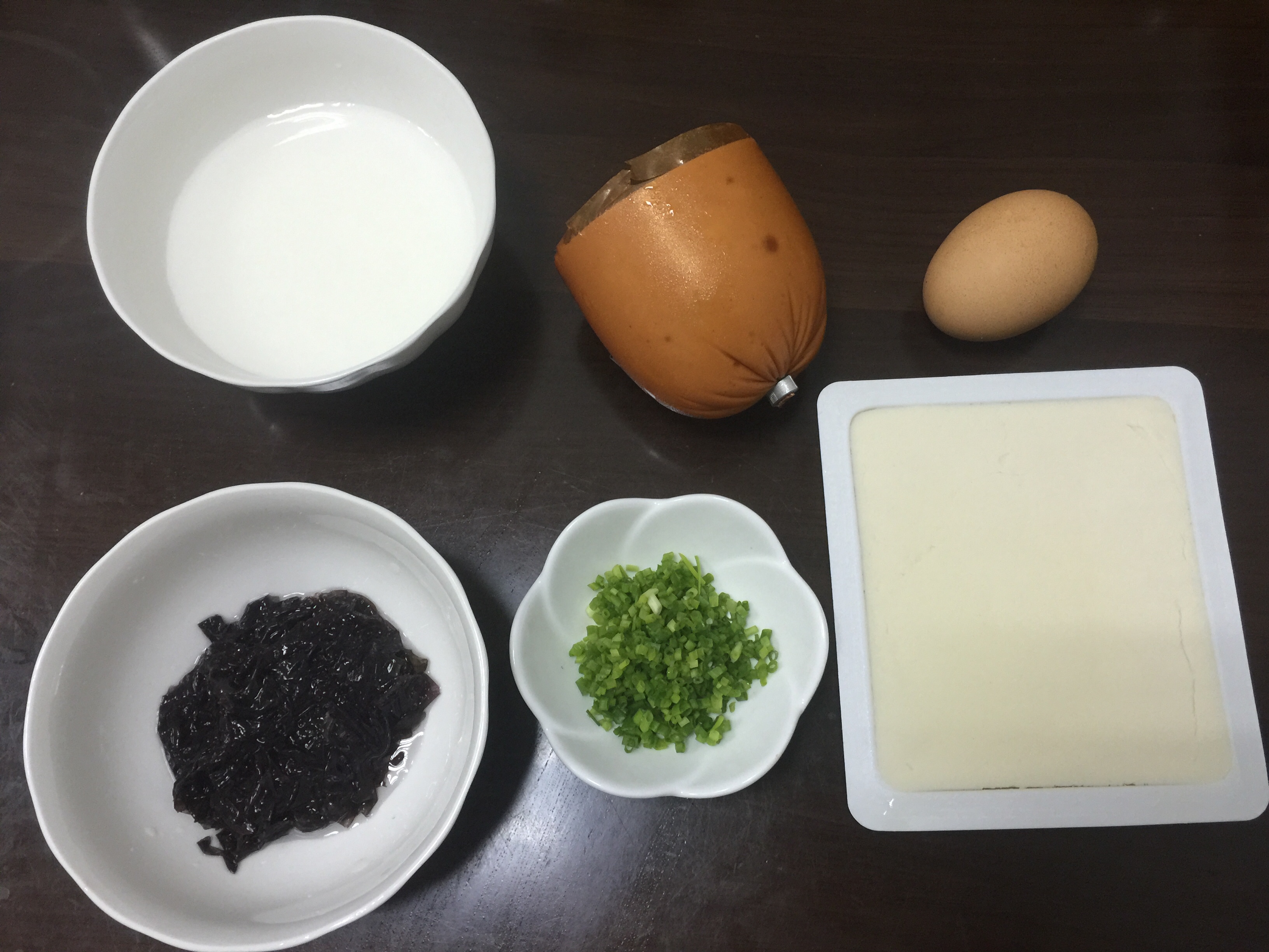 紫菜豆腐汤的做法 步骤1