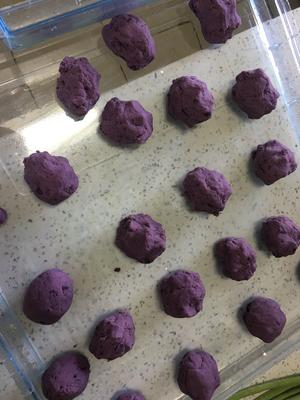 黑芝麻花生馅之紫薯红薯饼的做法 步骤5