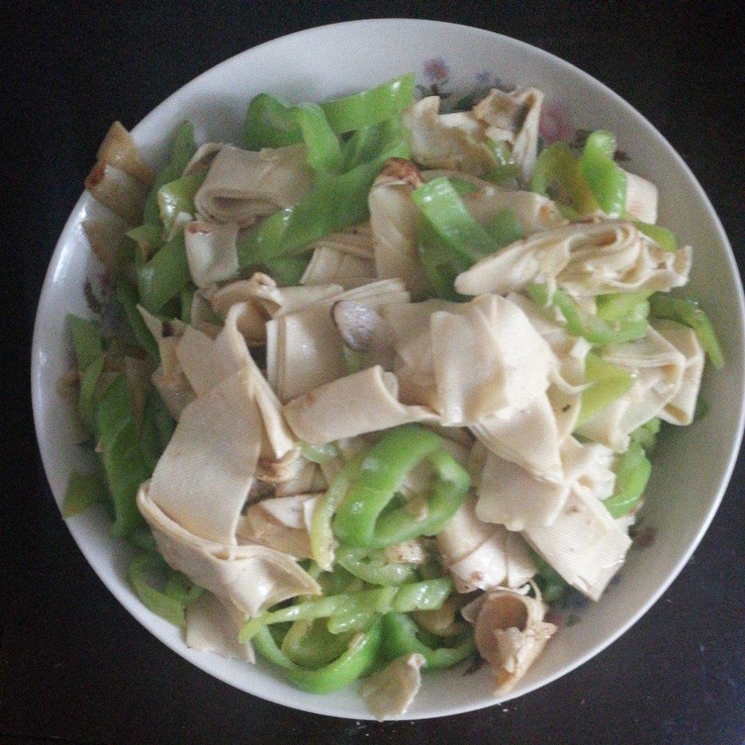 尖椒炒干豆腐