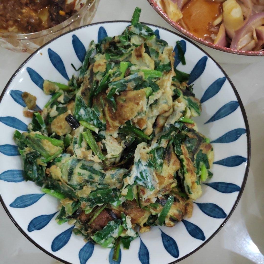 韭菜炒鸡蛋～最简单最家常的做法（全程无油烟、开放式厨房和新手小白最合适啦！😄）