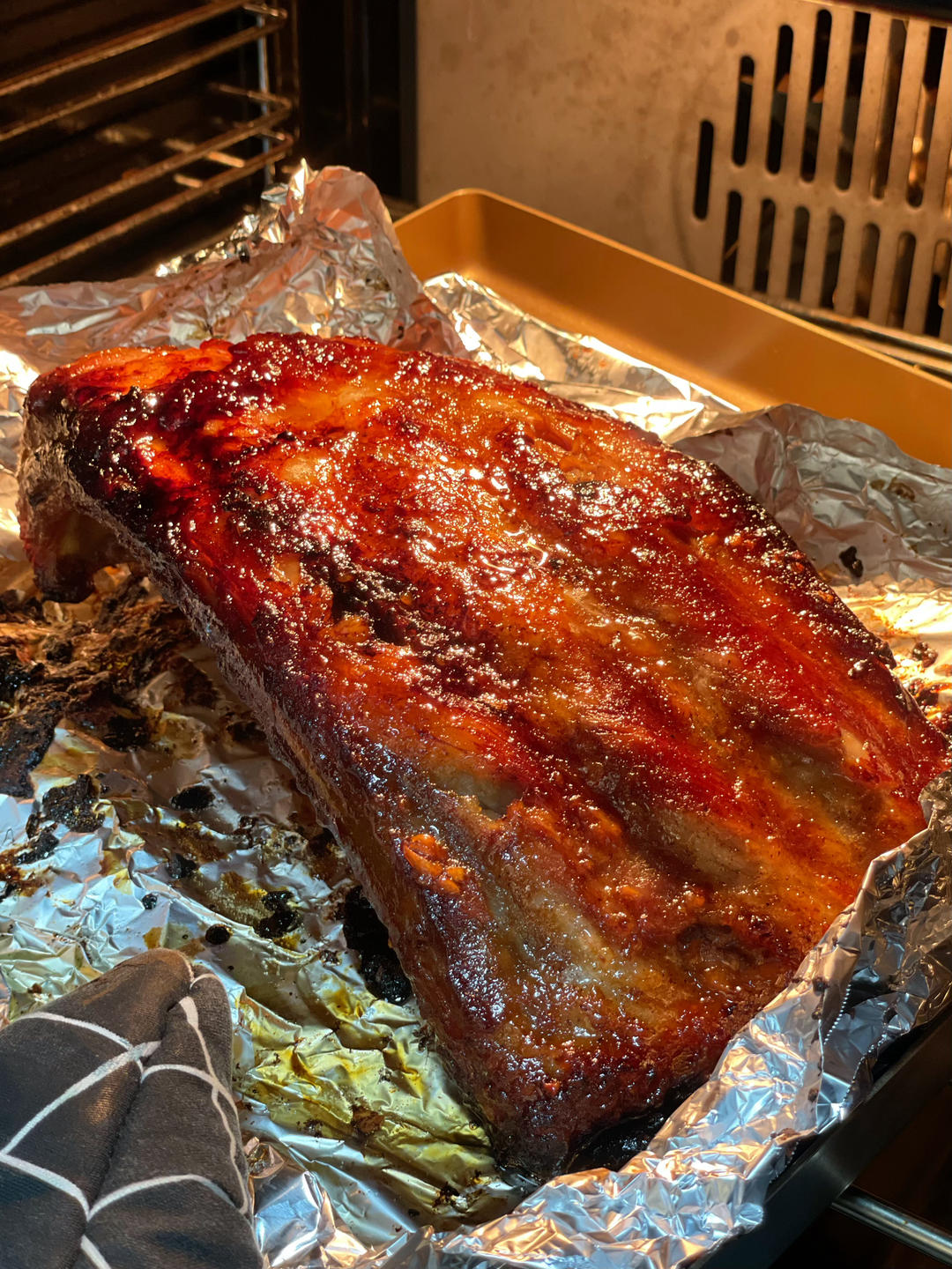 最简单的焦香软糯烤猪肋排