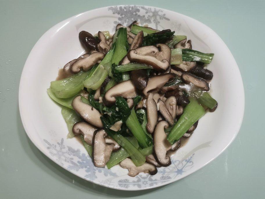 老丁的私房菜-香菇炒油菜