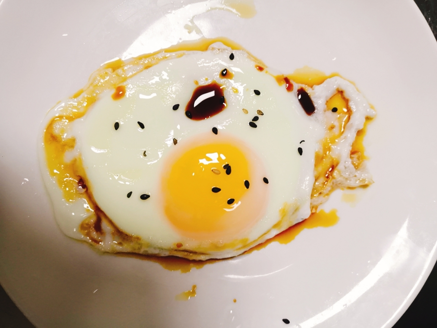 做一个水嫩不油腻的完美煎蛋🍳（超详细版）的做法