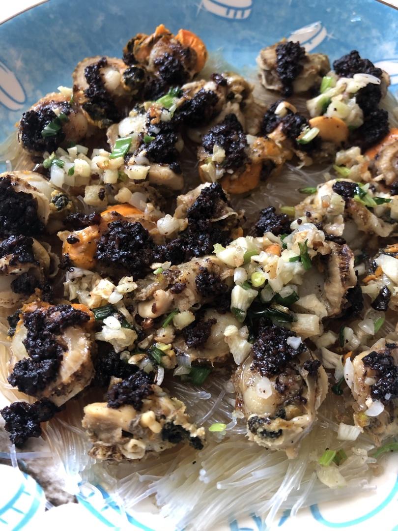 蒜蓉扇贝肉蒸粉丝