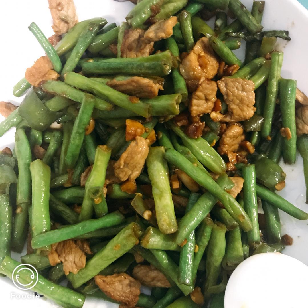 干煸豆角炒肉