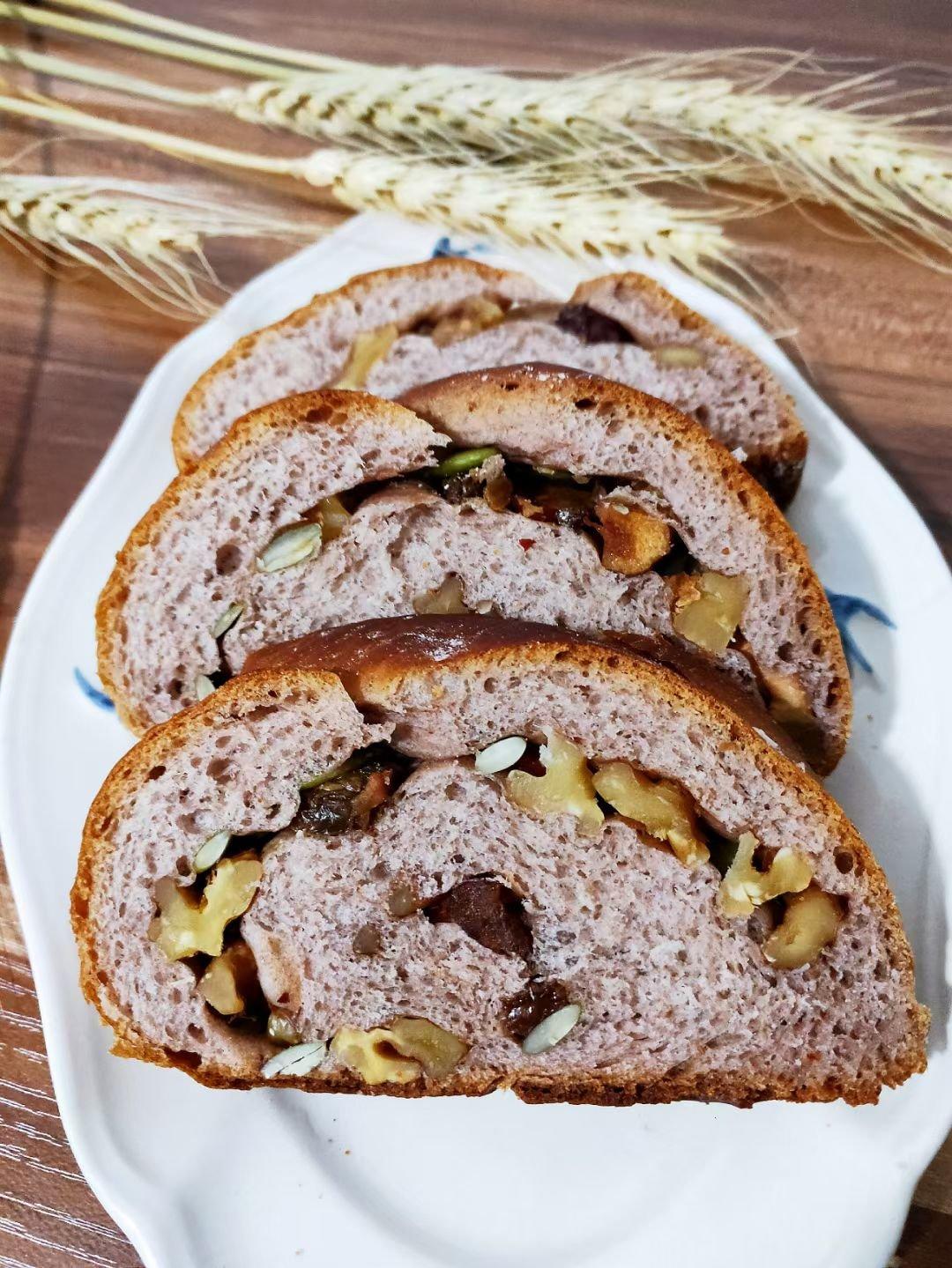 新疆黑麦大列巴