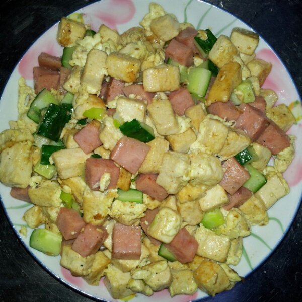 蛋包豆腐丁