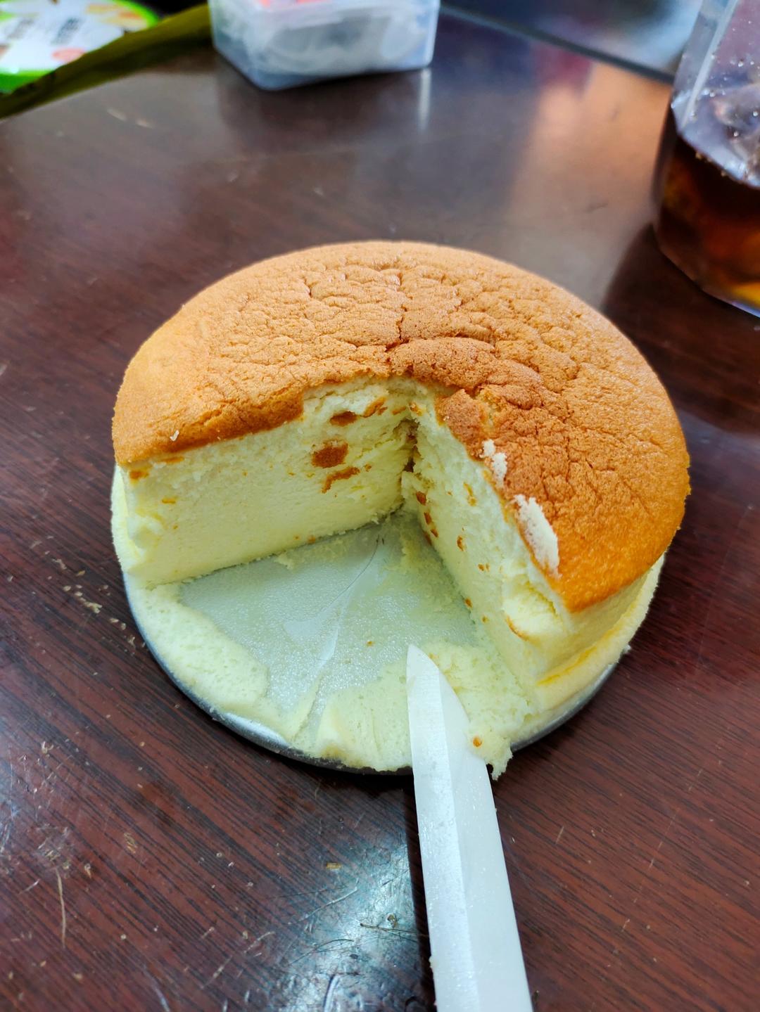 6寸酸奶蛋糕（第一次做就成功了）