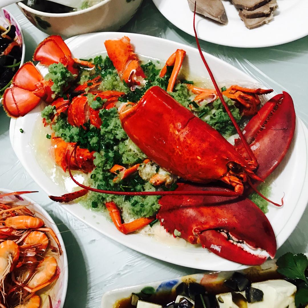 蒜蓉龙虾蒸粉丝