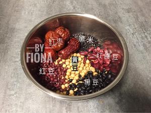 经期食谱—补血养颜的红枣杂豆豆浆➕法式吐司配肉桂焦糖香蕉的做法 步骤2