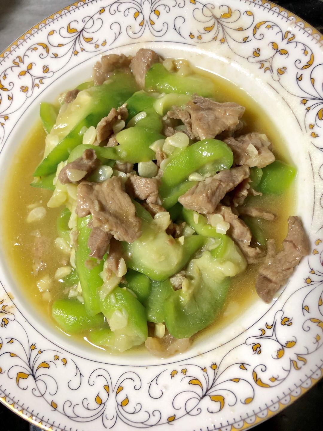 超甜的丝瓜炒肉😋的做法