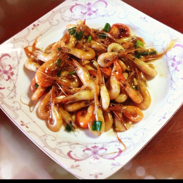 油爆河虾