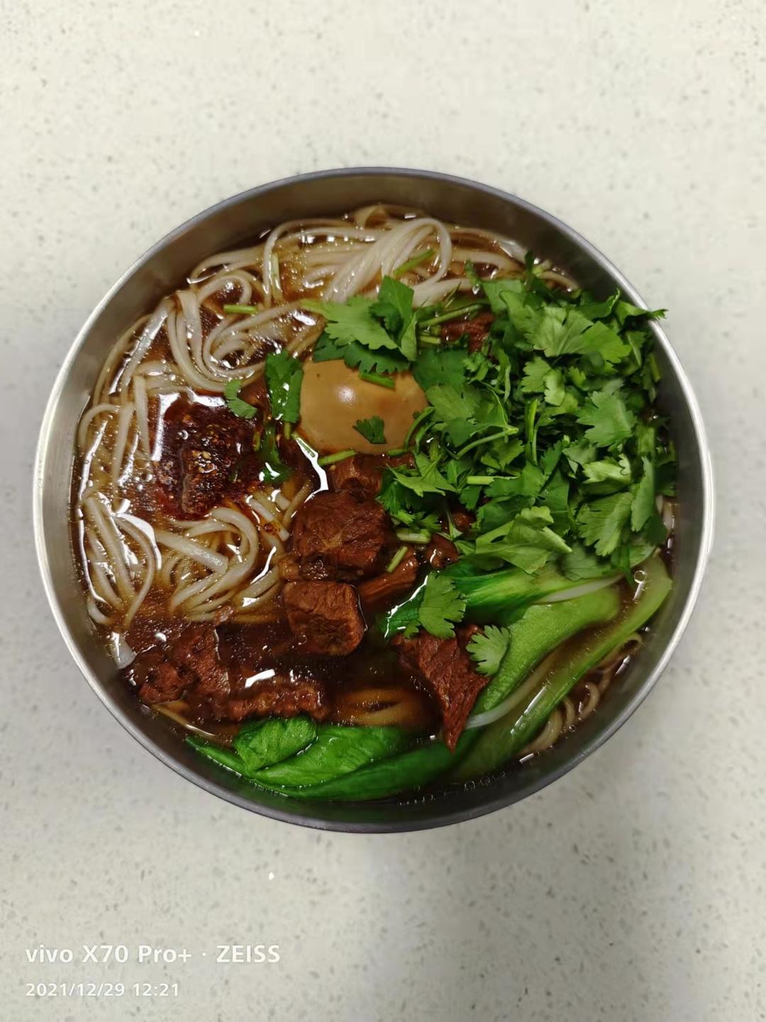 红烧牛肉面