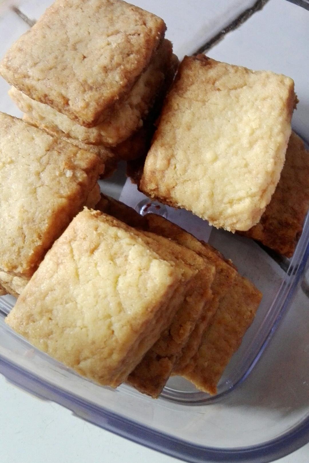 陌默墨墨做的油酥饼干君之版