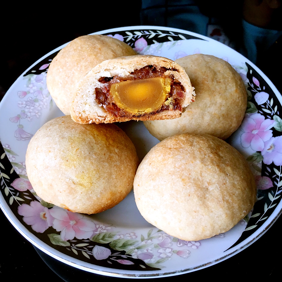 滇式玫瑰云腿月饼