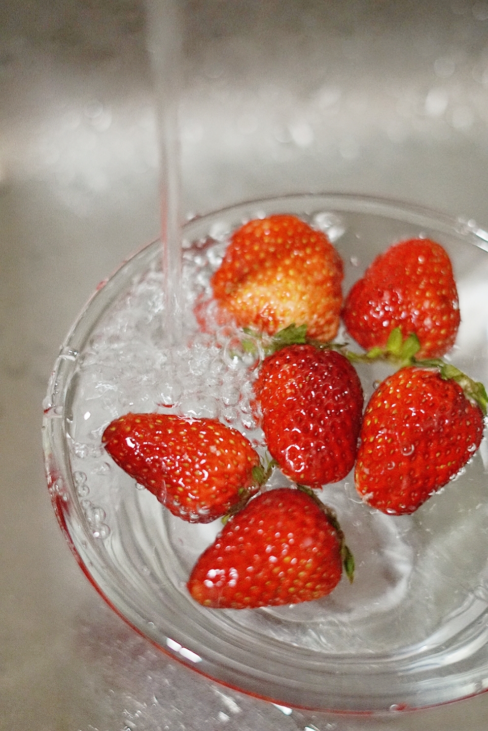 简单超好喝der草莓🍓果茶的做法 步骤3
