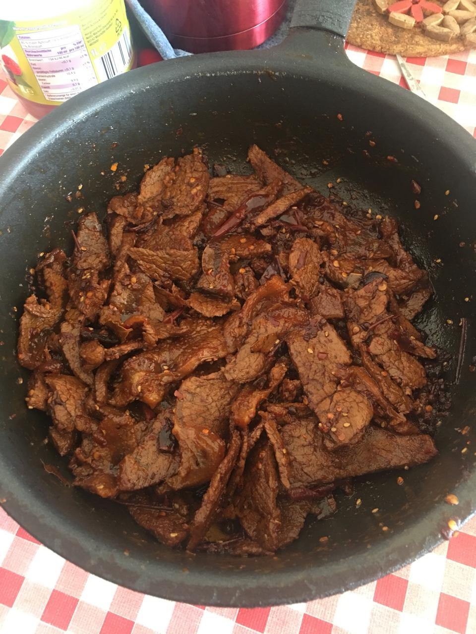 正宗湖南麻辣牛肉～