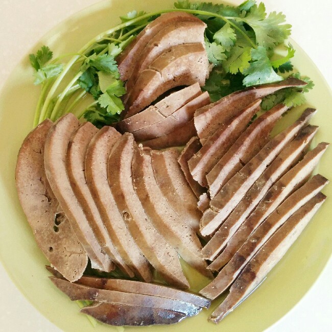 能不这么贤惠嘛做的白切猪肝