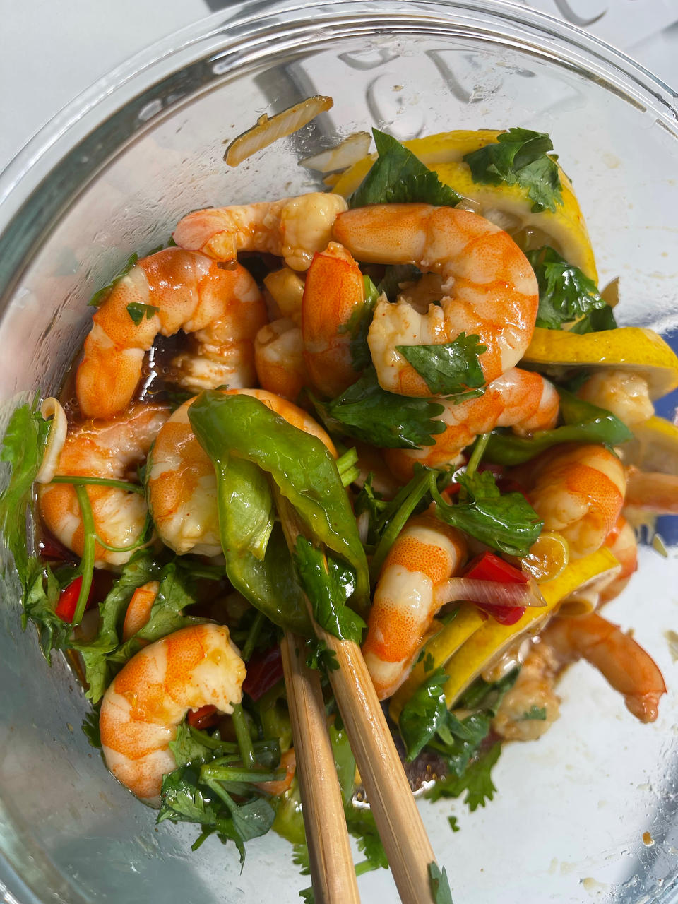 香辣过瘾一盘不够吃低卡泰式柠檬酸辣虾