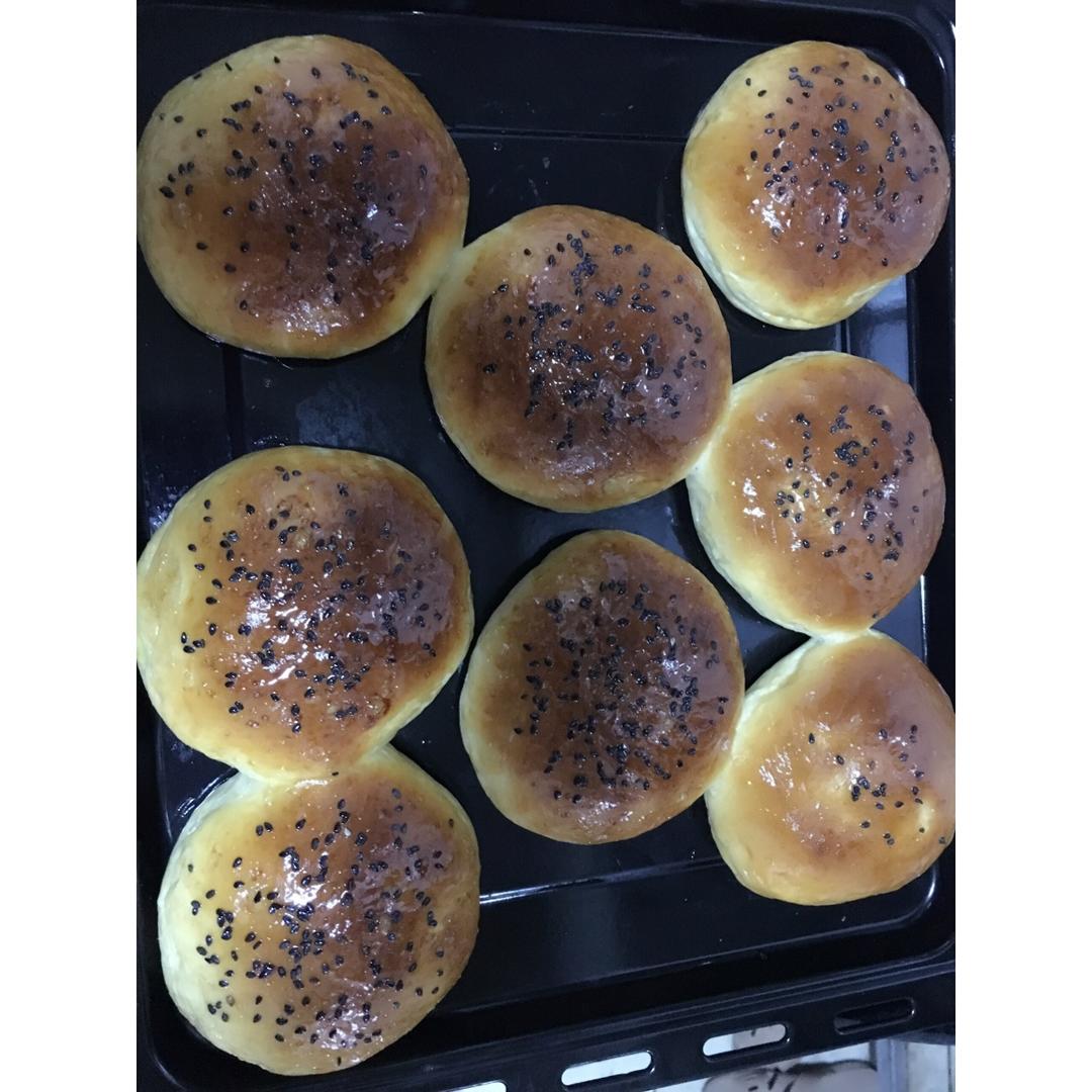 大人小孩都爱不释口的【蜂蜜牛奶小餐包】