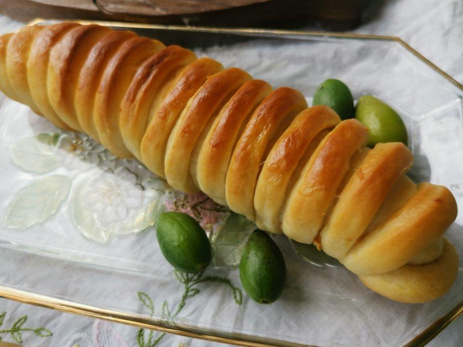 毛毛虫肉松面包