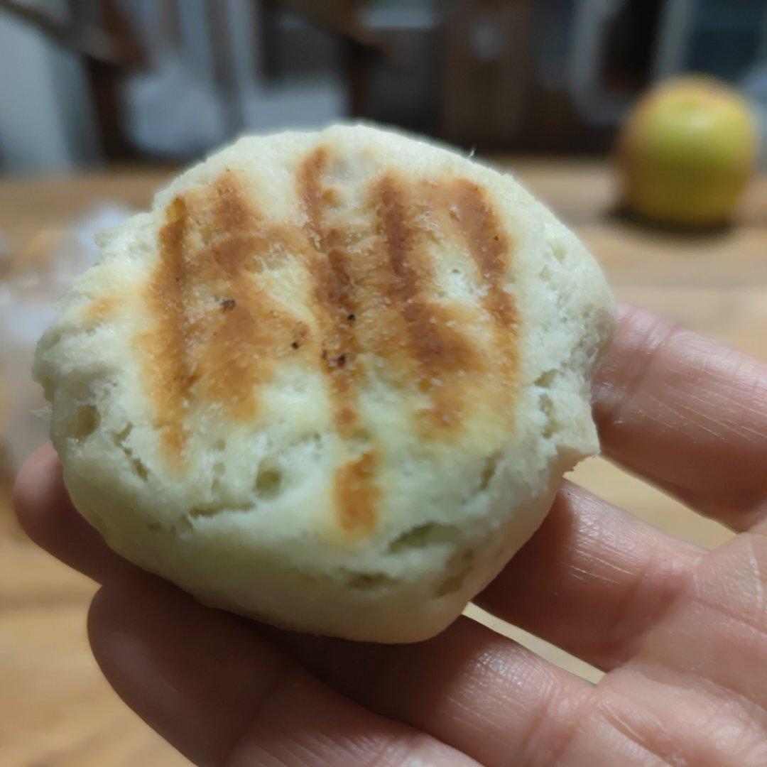 懒人版葱香发面饼 要多软有多软 零失败的方子 附细节视频详解