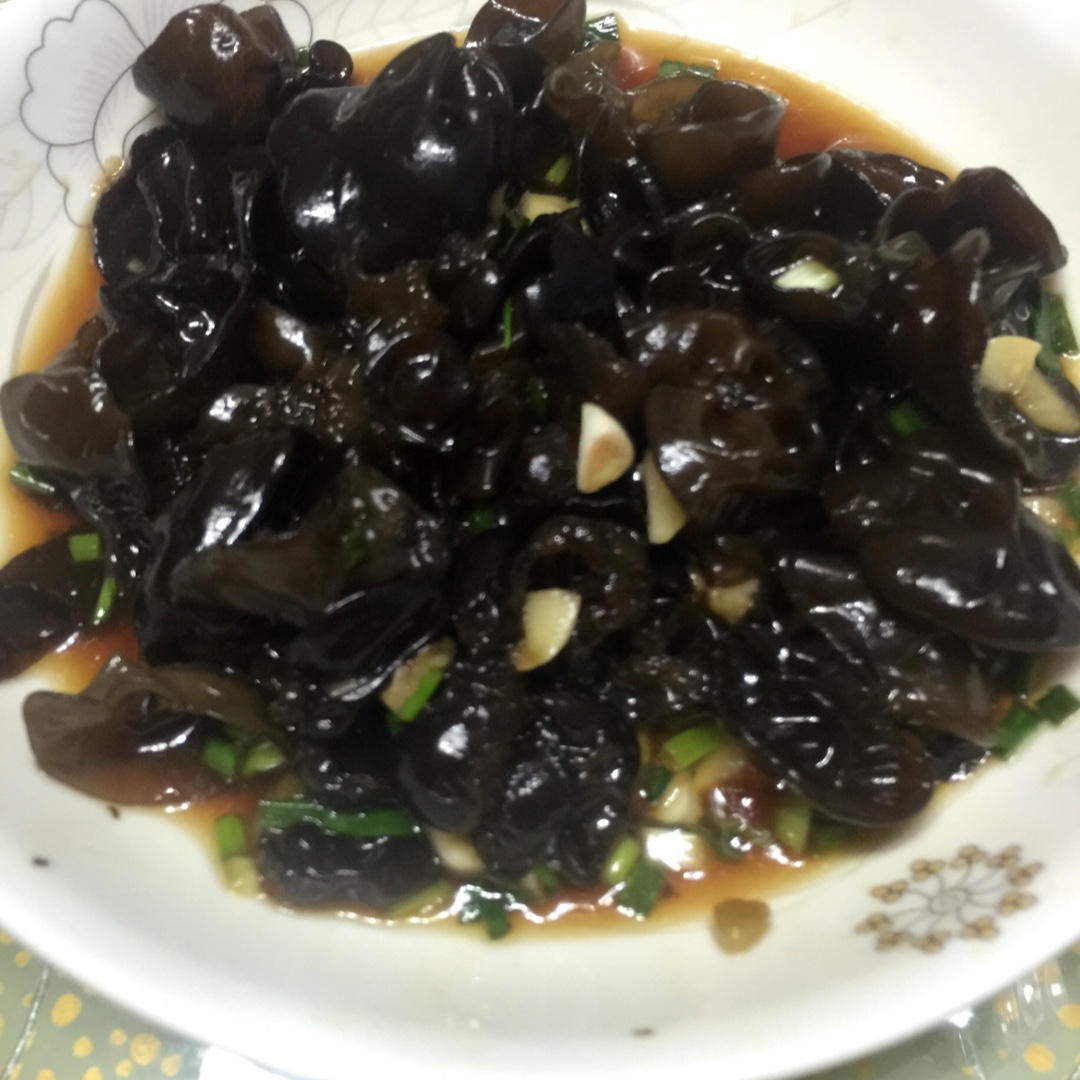 凉拌黑木耳
