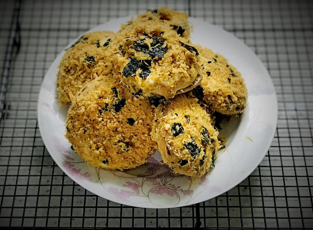 咸香松软的肉松小贝