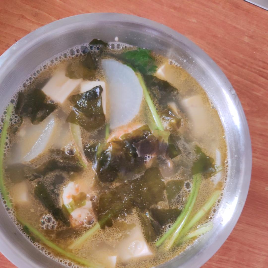 孩子增高汤 | 虾仁豆腐裙带菜汤