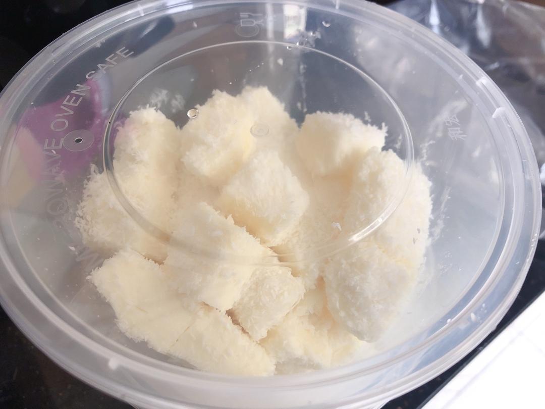 完胜85度C牛奶椰丝小方