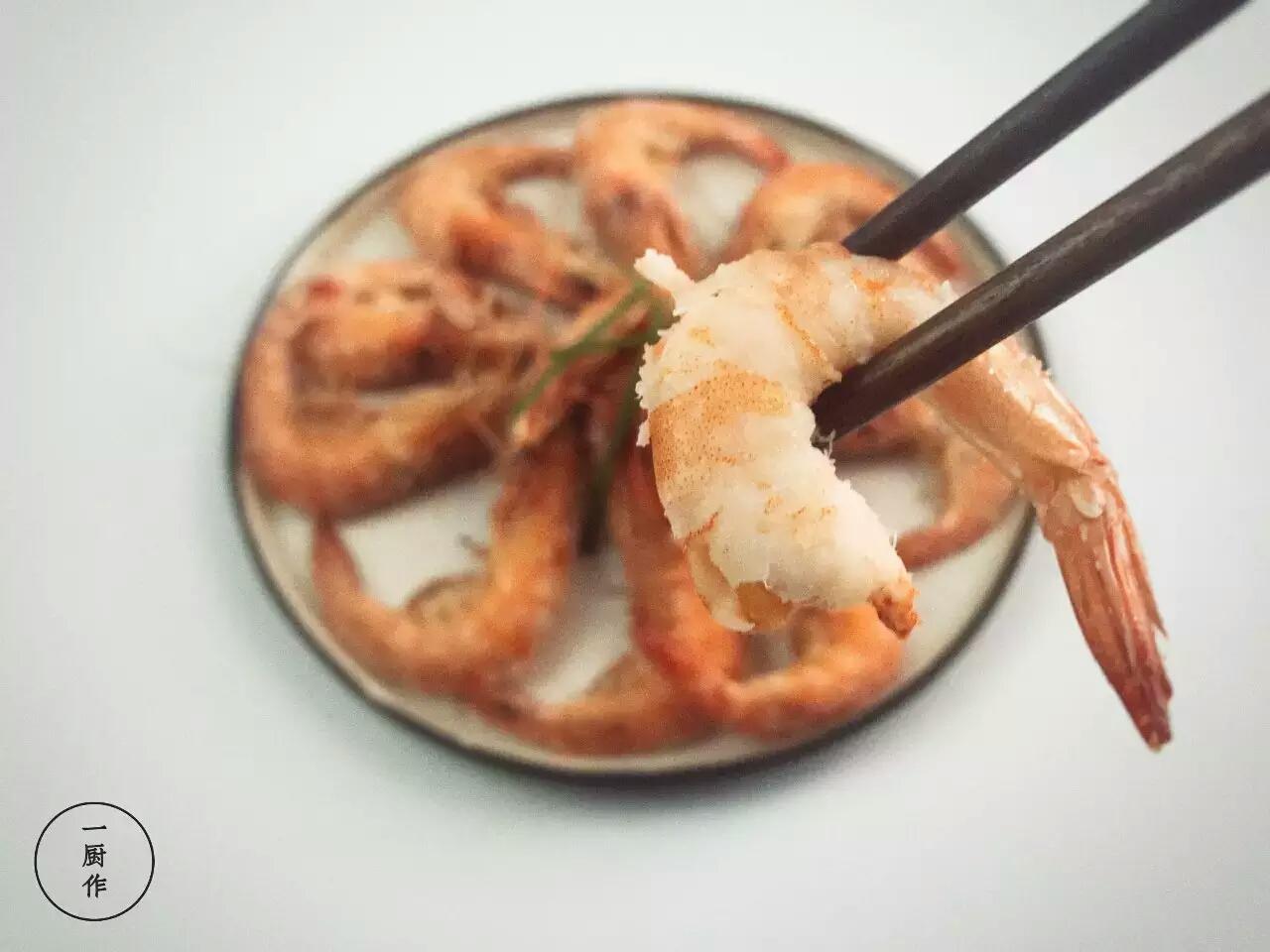 【一厨作】VOL18铸铁锅版盐焗大虾的做法