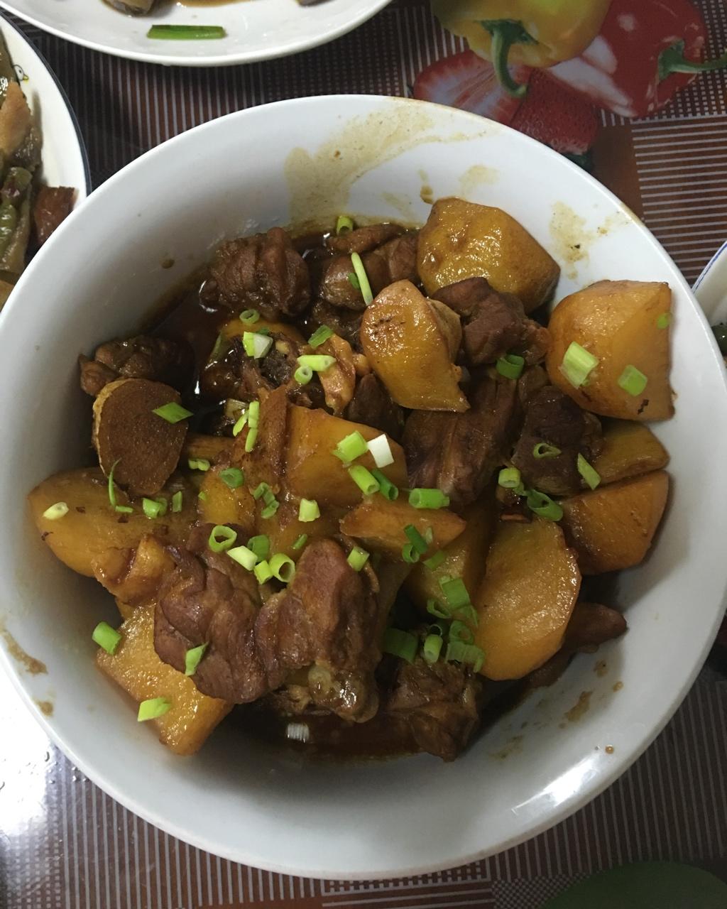 土豆焖鸭