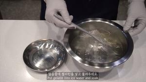 韩国Nebokgom  lotus焦糖饼干芝士慕斯蛋糕的做法 步骤7