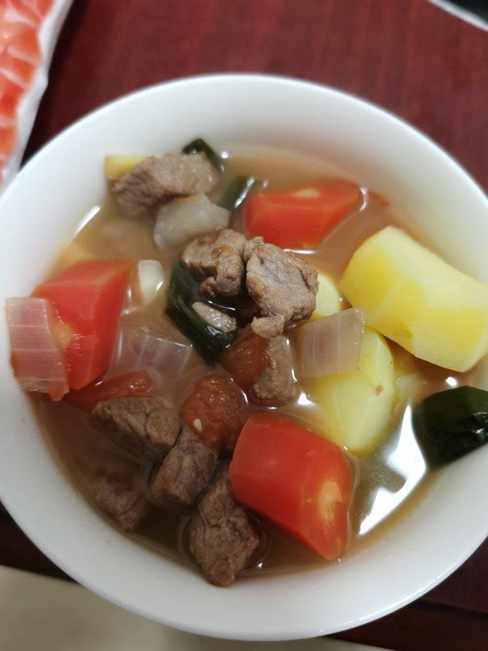 土豆炖牛肉