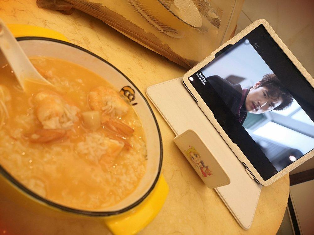 鲜虾砂锅粥