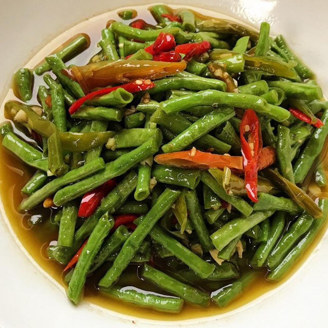 秋至玫瑰做的烧豆角