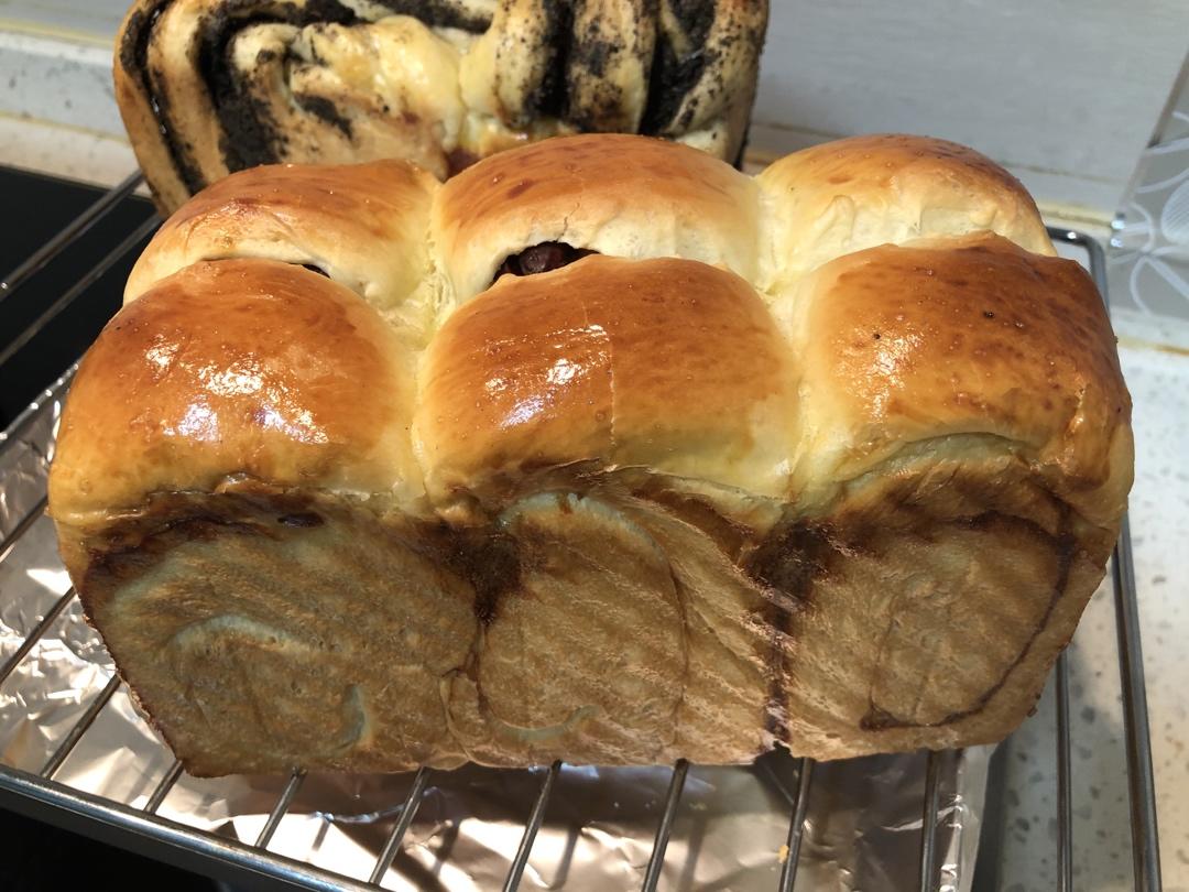 鲜奶红豆吐司