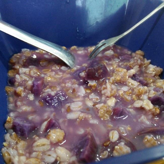 紫薯燕麦粥的做法 步骤3