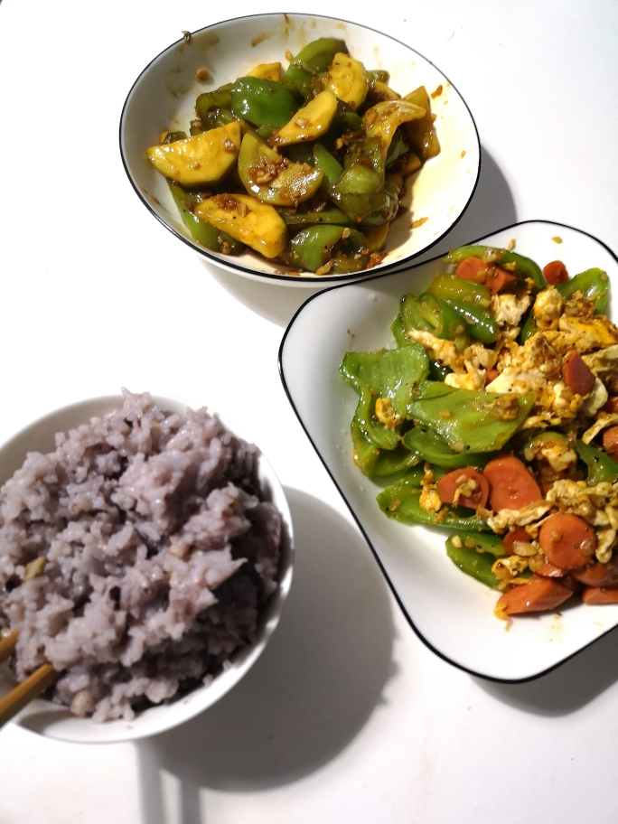 极简青椒炒素菜（2个食材5种调料）的做法